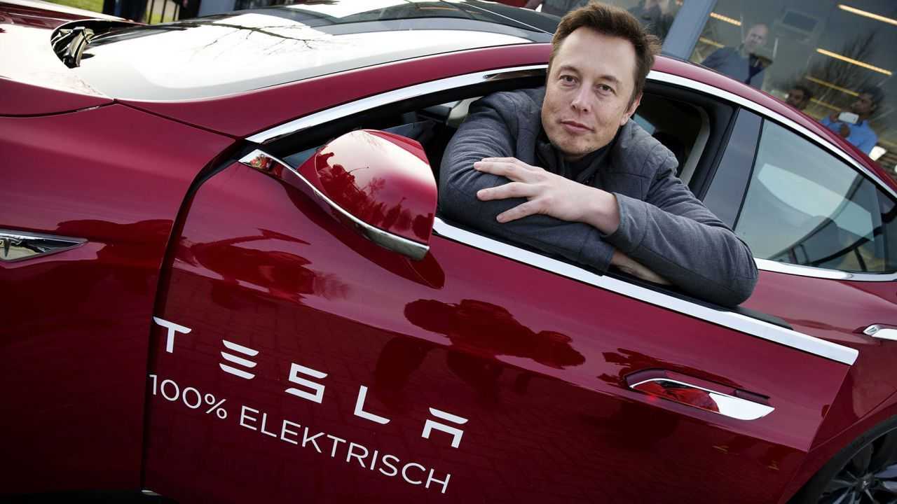 Elon Musk ellen per indult