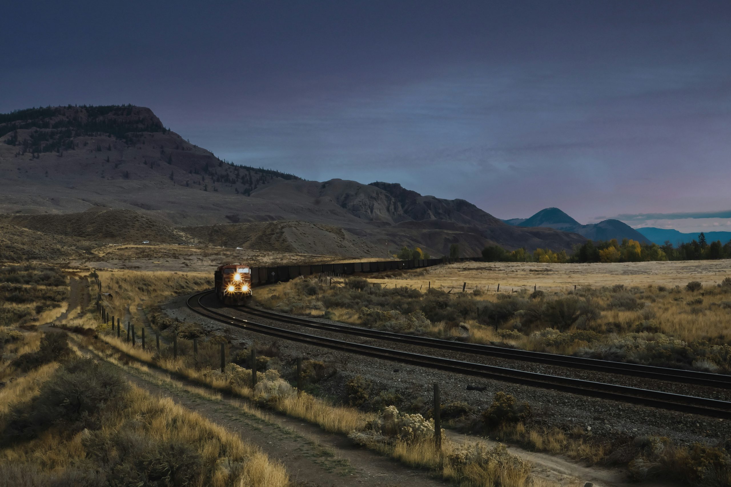 Befektetési lehetőség a vasúti szektorban: A Canadian National Railway (CNI) részvényei és az amerikai-kanadai tarifadráma
