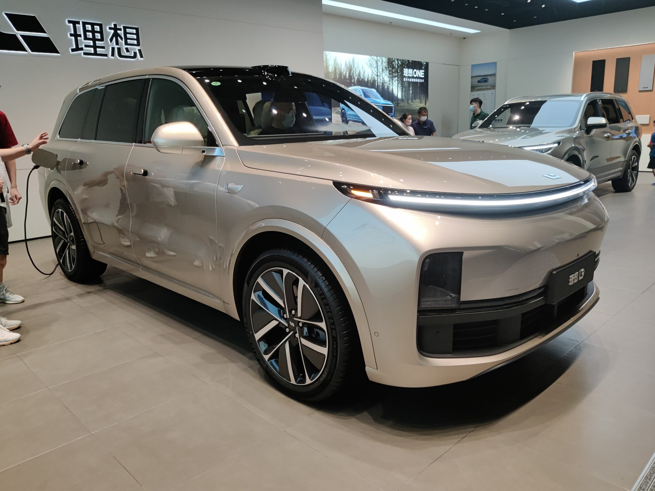 Megjelent a Li Auto első tisztán elektromos SUV-je