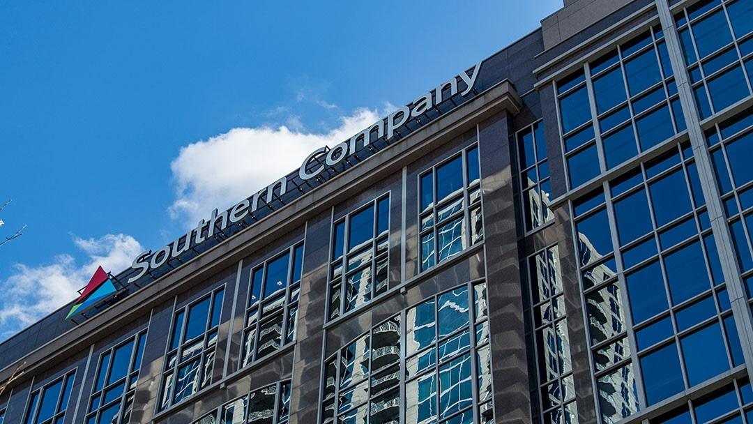 Investálás a Southern Company-be (SO): Növekedés, osztalék és hosszú távú piaci stabilitás