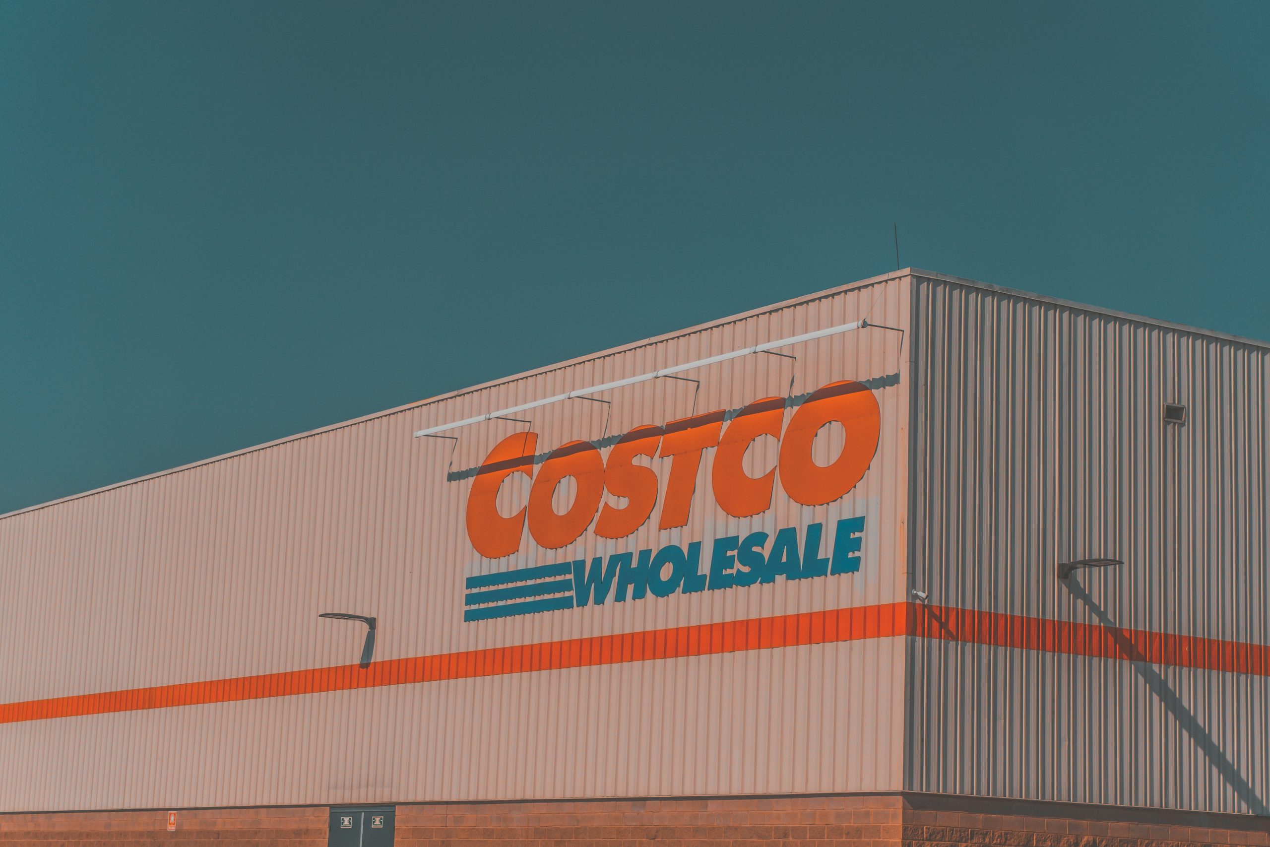 Costco 2025: árfolyam elemzés, fundamentumok és hosszú távú növekedési potenciál 900 USD körül
